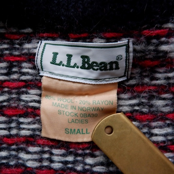Vintage LL Bean Wool Cardigan - Picture 3 of 4
